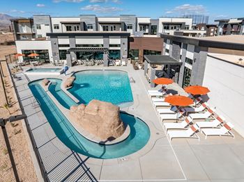 Large outdoor pool1